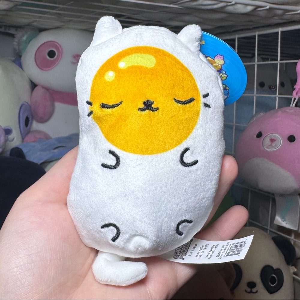 Cats vs Pickles CVP by Cepia ‘Oeuf’ Bean 4” Stuffed Plush